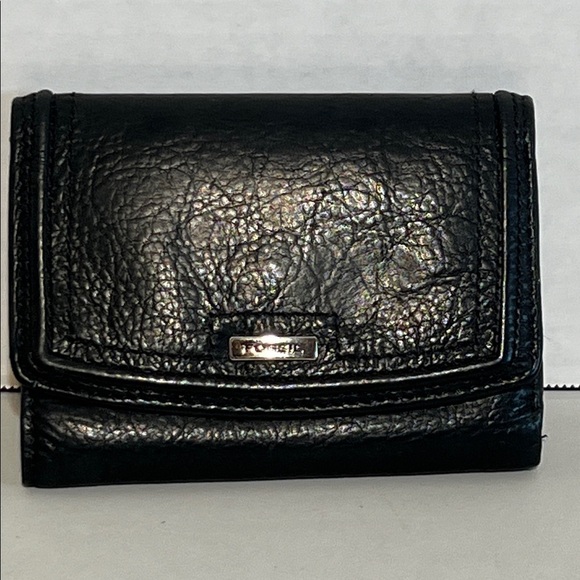 Fossil Women's Vintage Black Leather Wallet - Picture 1 of 15